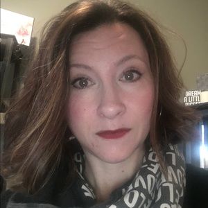 Meet your Posher, Mel